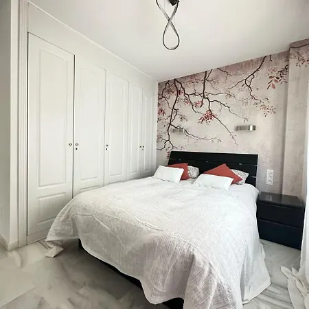 Town House Puerto Banus, 3 Min Walking From Marbella