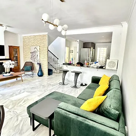 Town House Puerto Banus, 3 Min Walking From
